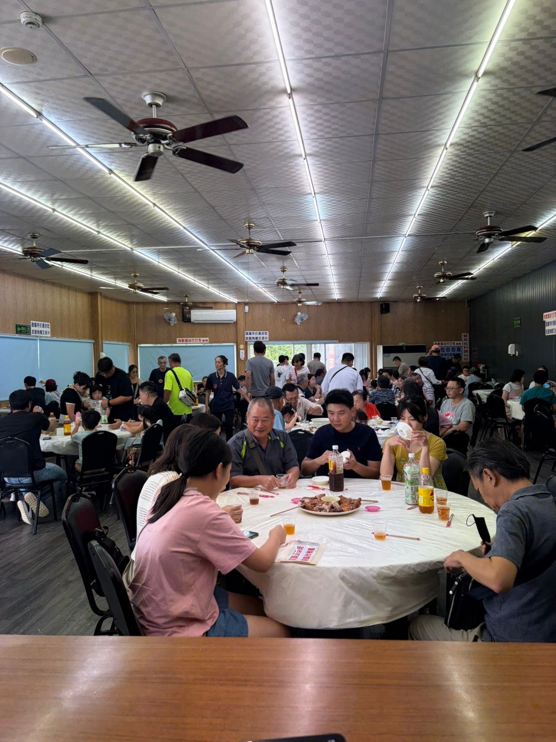 餐廳用餐空間